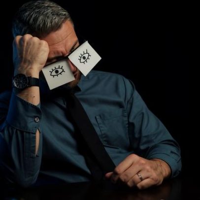 Jet lag social: como dormir tarde afeta o relógio biológico