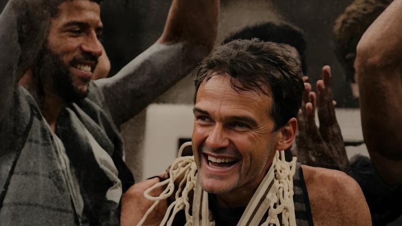 Oscar celebra com Pipoka a vitória do Brasil no Pan de 1987