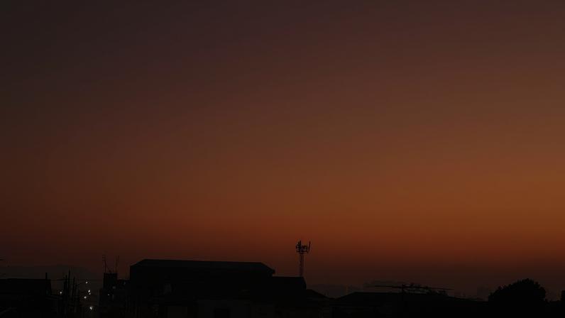 As manhãs em São Paulo estão frias e com baixa umidade do ar, mas o sol aparece e volta a fazer calor à tarde