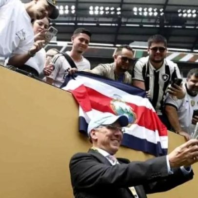 John Textor vive dia decisivo no Botafogo