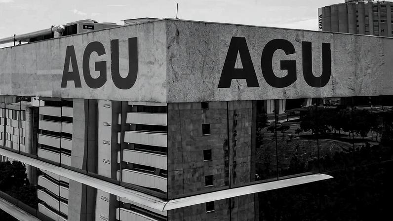 Detalhe da fachada da Advocacia-Geral da União (AGU), em Brasília (DF)