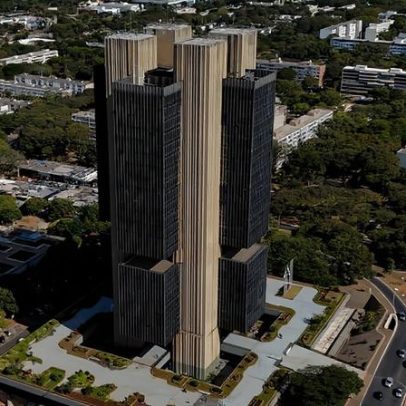 BC restringe atuação de instituições autorizadas no mercado de câmbio