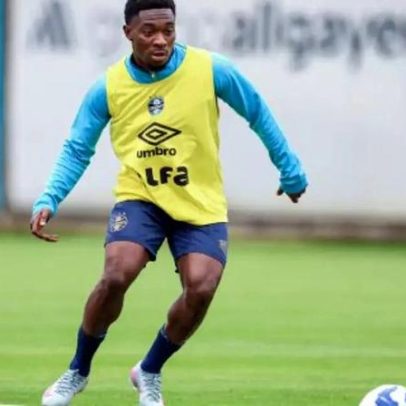 Grêmio fica sem Amuzu e altera o ataque contra o Palestino
