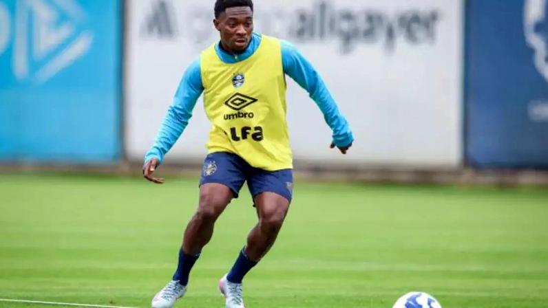 Willian pode voltar ao Grêmio na próxima partida –