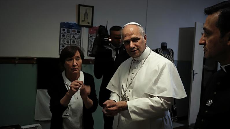 Papa Leão XIV compra colar artesanal na Argélia para sobrinha