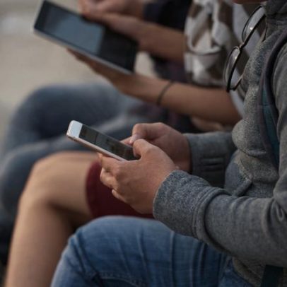 Mais de 70% dos adolescentes passam até 6h diárias em frente às telas