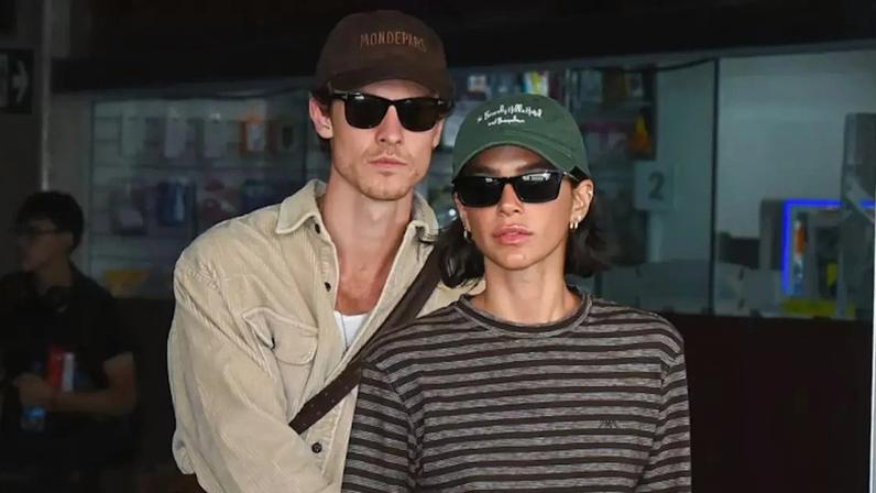 Nos EUA, Bruna Marquezine é flagrada com Shawn Mendes e cunhada, mas look divide opiniões. Veja!