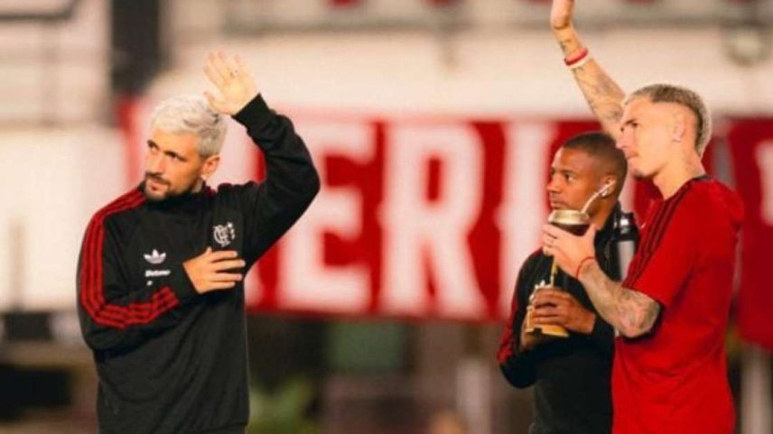 Flamengo pode ter problema: de Arrascaeta saiu lesionado contra o Estudiantes –