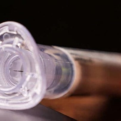 Semaglutida reduz consumo excessivo de álcool em obesos, aponta estudo