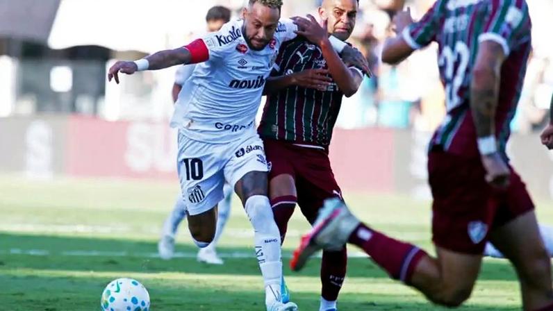 Neymar se envolve em nova polêmica após derrota para o Fluminense