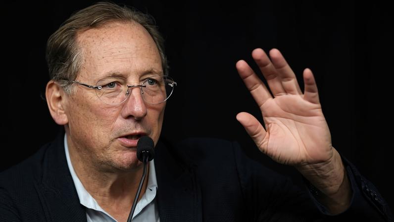 John Textor durante entrevista no Rio de Janeiro