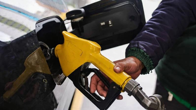 Posto de gasolina na avenida Nove de Julho, em São Paulo