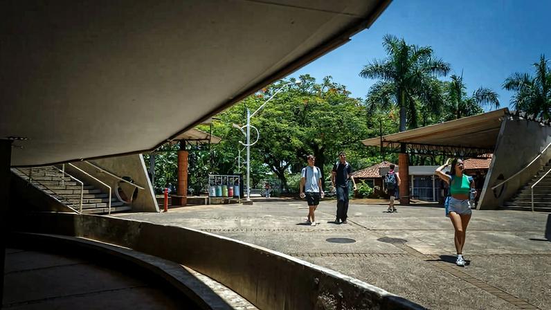 Imediações do Ciclo Básico da Unicamp, em Campinas