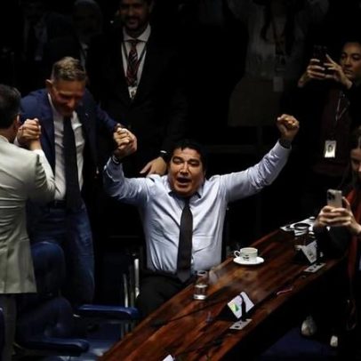 Congresso analisa veto à redução de penas de Bolsonaro; assista