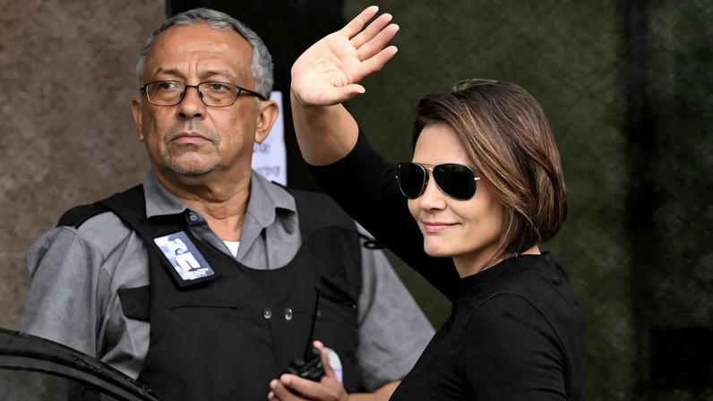 Michelle durante visita ao marido, o ex-presidente Jair Bolsonaro, na superintendência da PF em Brasília