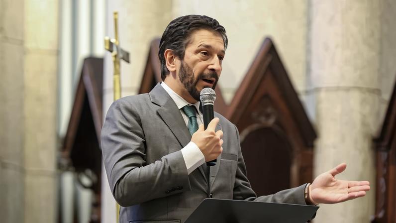 O prefeito de São Paulo, Ricardo Nunes (MDB), durante missa pelo aniversário da cidade, em janeiro