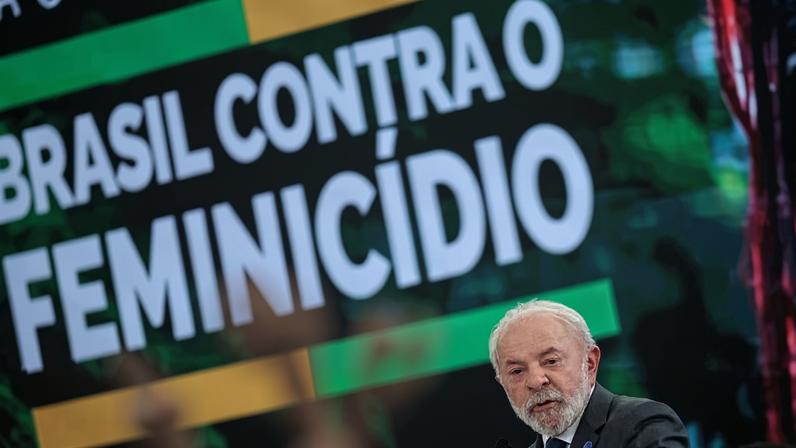 Lula discursa ao lançar Pacto Nacional Brasil contra o Feminicídio no Palácio do Planalto