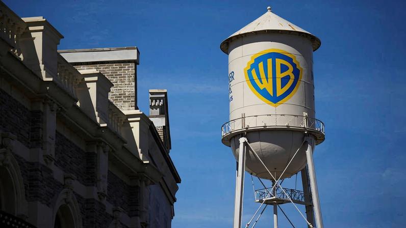 Warner tem venda aprovada para Paramount