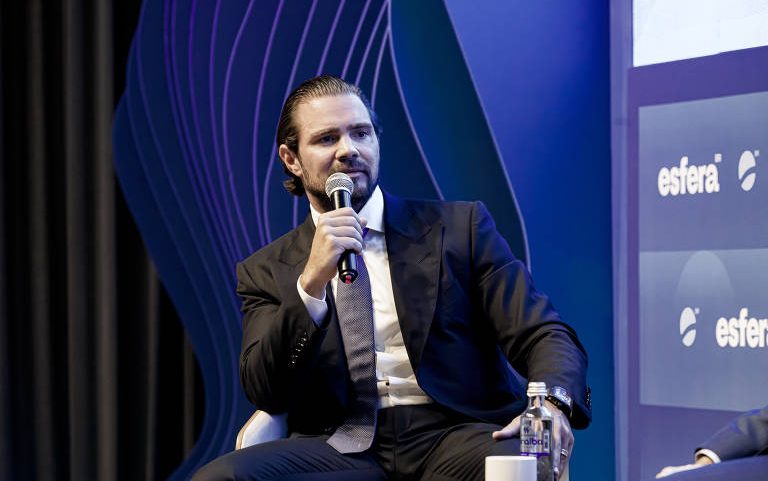 Daniel Vorcaro, dono do Master, em evento do grupo Esfera em São Paulo