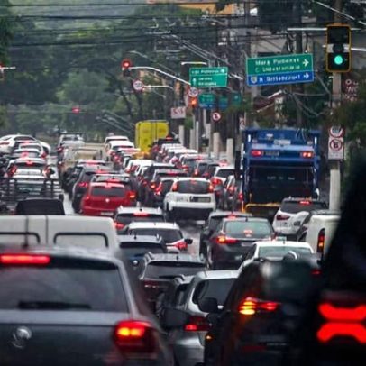 Saída para o feriado: rodovias de SP somam 634 km de lentidão