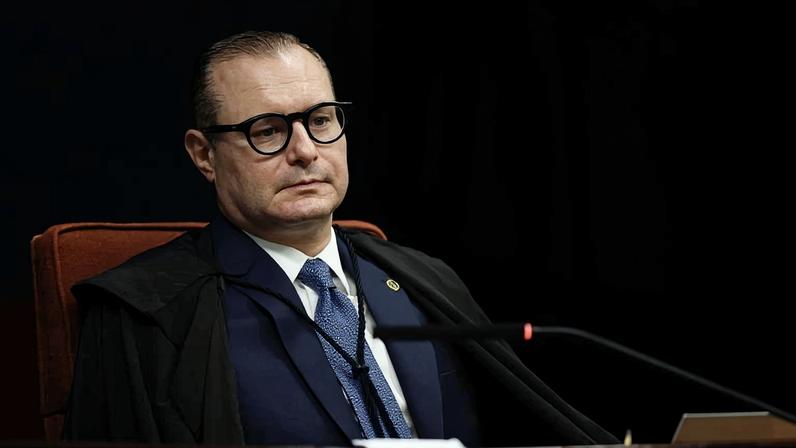 O ministro Cristiano Zanin, do STF (Supremo Tribunal Federal), durante julgamento dos réus acusados pelo assassinato da vereadora Marielle Franco e de seu motorista Anderson Gomes, ocorrido em 2018