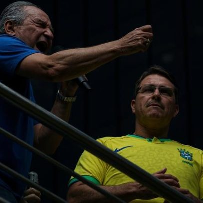 Pastores migram para candidatura de Flávio Bolsonaro sem Tarcísio, com cautela