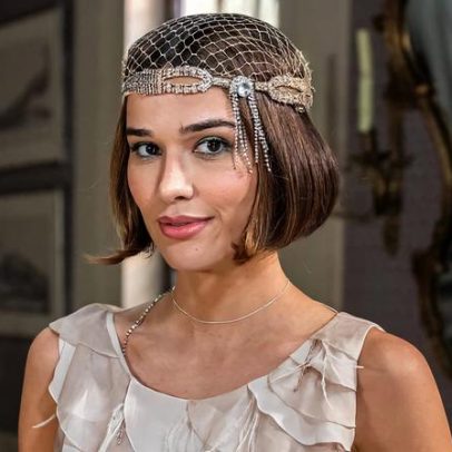 Theresa Fonseca comenta casamento durante gravações de novela