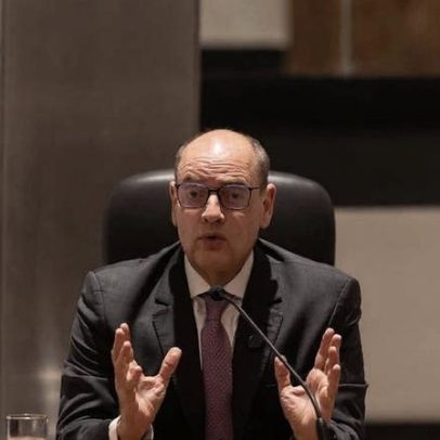 Governador interino do RJ exonera mais de 450 e amplifica poder de procuradores