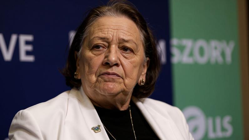 Governadores Eduardo Leite (PSD), Fátima Bezerra (PT) e Ratinho Junior (PSD), que permanecem no cargo e não vão disputar eleições em outubro