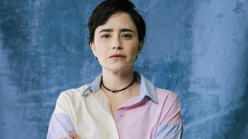Samira (Fernanda Vasconcellos) em 'Três Graças'