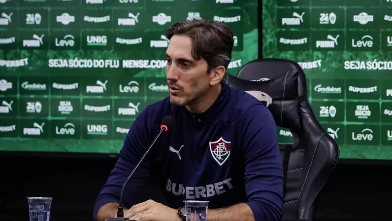 Zubeldía critica gramado após empate do Fluminense na Copa do Brasil