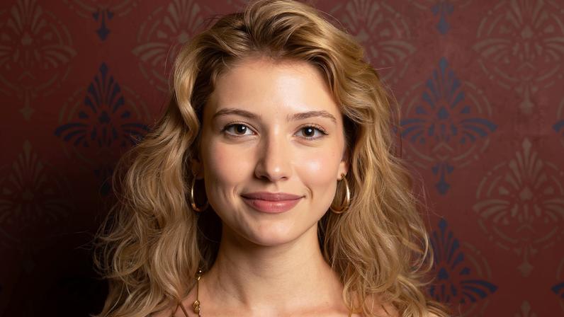 A atriz Giovanna Grigio na estreia do musical "Wicked" no Teatro Renault