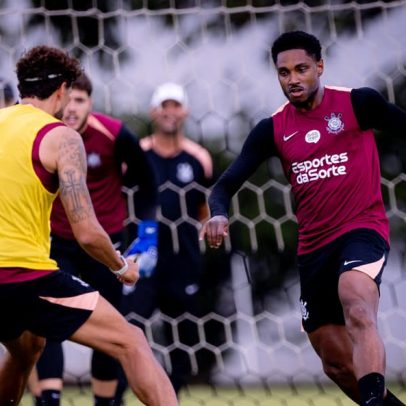 Diniz ainda não chegou; treinador do Sub-20 comanda treino do Corinthians