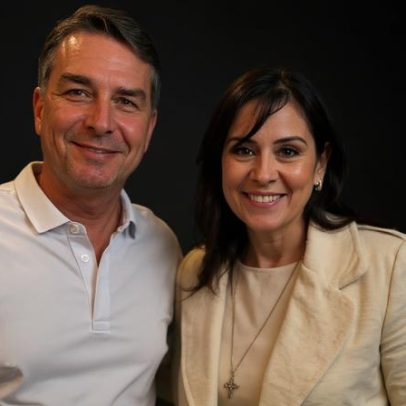Especulações sobre possível vice católica para Flávio Bolsonaro