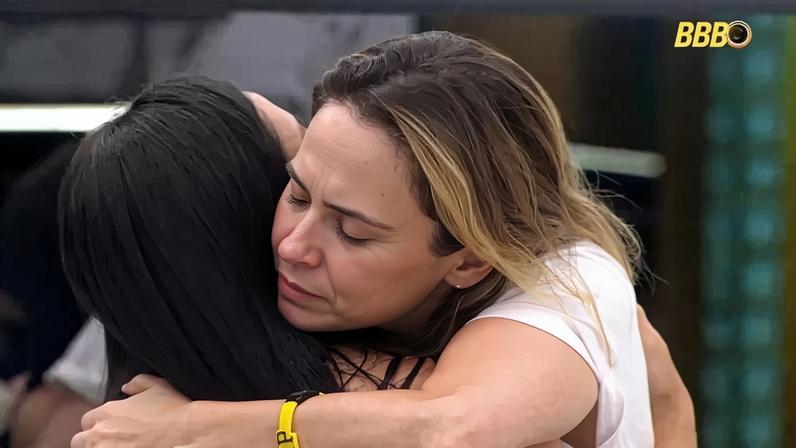 Ana Paula Renault e Jordana se abraçam no BBB 26