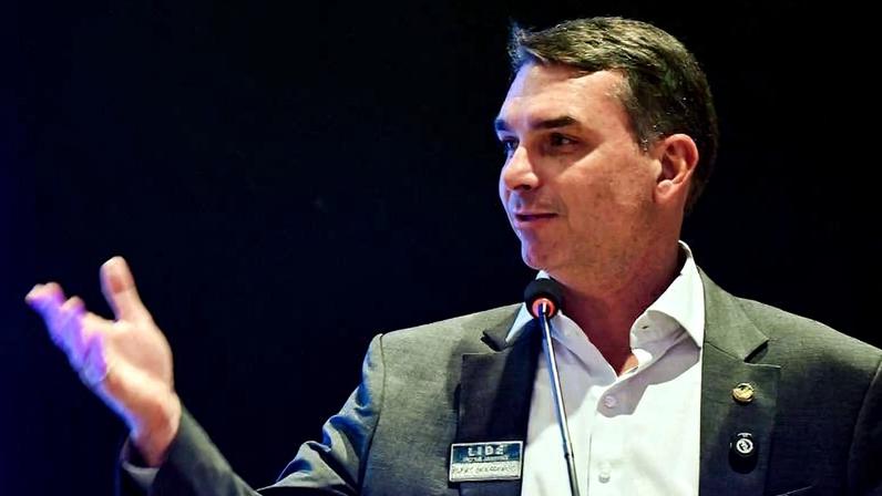 Flávio Bolsonaro, pré-candidato à Presidência, durante evento no Rio de Janeiro