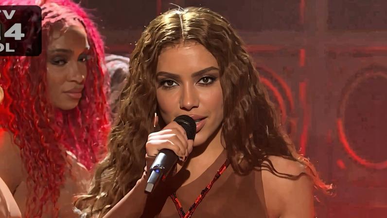Anitta no Saturday Night Live, em 12 de abril de 2026