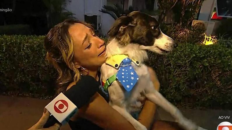 Samira Sagr do BBB 26 reencontra seu cachorro Lindolfo