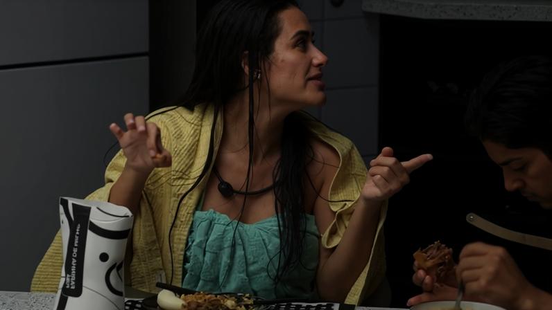 Jordana come comida de rivais no BBB 26