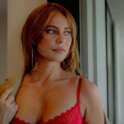 Paolla Oliveira lança novo ensaio fotográfico