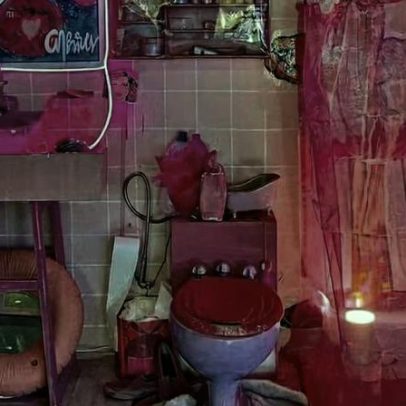 Criança usa instalação artística como banheiro no Rio de Janeiro
