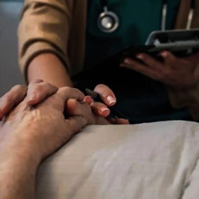 Projeto de suicídio assistido falha no Reino Unido após bloqueio dos Lordes