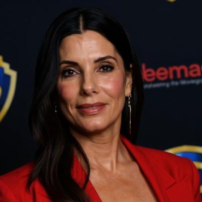 Sandra Bullock ultrapassa 3 milhões de seguidores após estreia nas redes