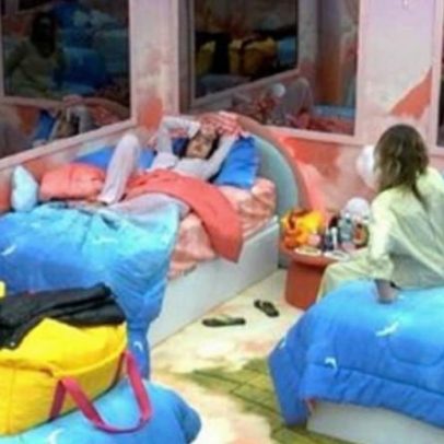 Ana Paula Renault tenta levar Jordana ao quarto; é dispensada