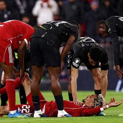 Liverpool confirma ruptura de Aquiles de Ekitiké e fica fora da Copa
