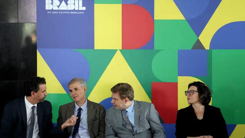 Governo cria protocolo nacional para investigar crimes contra jornalistas e reforça proteção à liberdade de imprensa, no Palácio do Planalto.