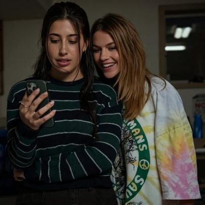 A Longa Marcha e Sadie Sandler em destaque na programação de sábado