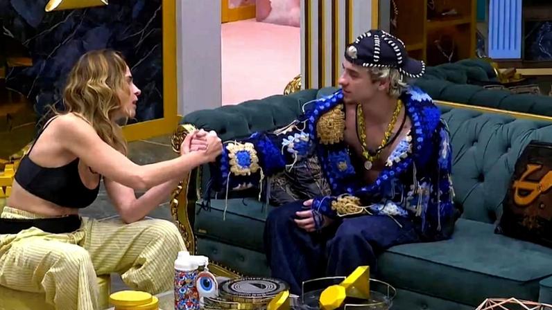 Ana Paula Renault diz que vê Juliano Floss mais próxima na reta final do BBB 26