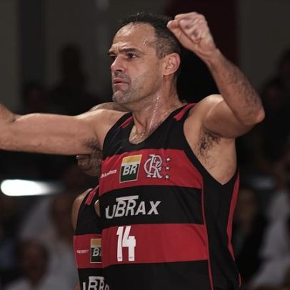 Flamengo aposenta a camisa 14 de Oscar Schmidt