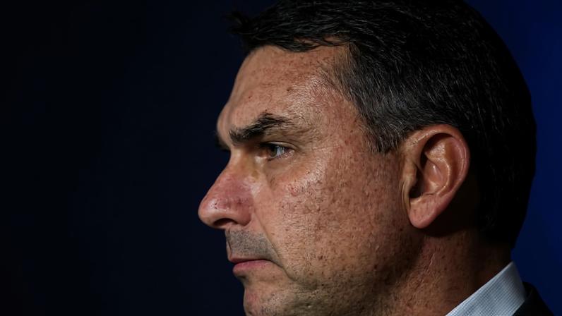 O senador Flávio Bolsonaro, no almoço do Lide, no hotel Fairmont Copacabana, na praia de Copacabana, na zona sul do Rio de Janeiro.